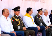 Alcalde de Reynosa recibe pañoleta de Conquistadores